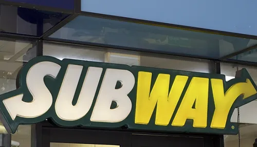 How Much Is a Subway Franchise? Cost, Profit & Requirements